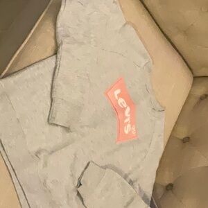 Levi’s, size large, grey